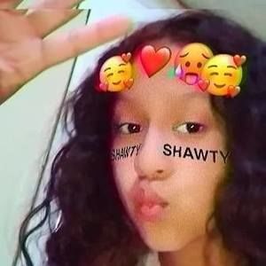 Meet your Posher, Daniela